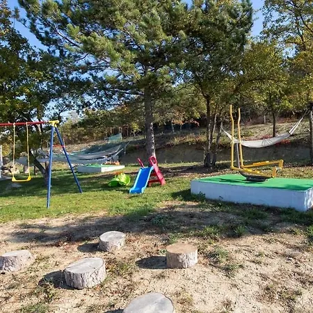 Apartment Romantik For Max 4 People, Kids Friendly With Playground And Pool